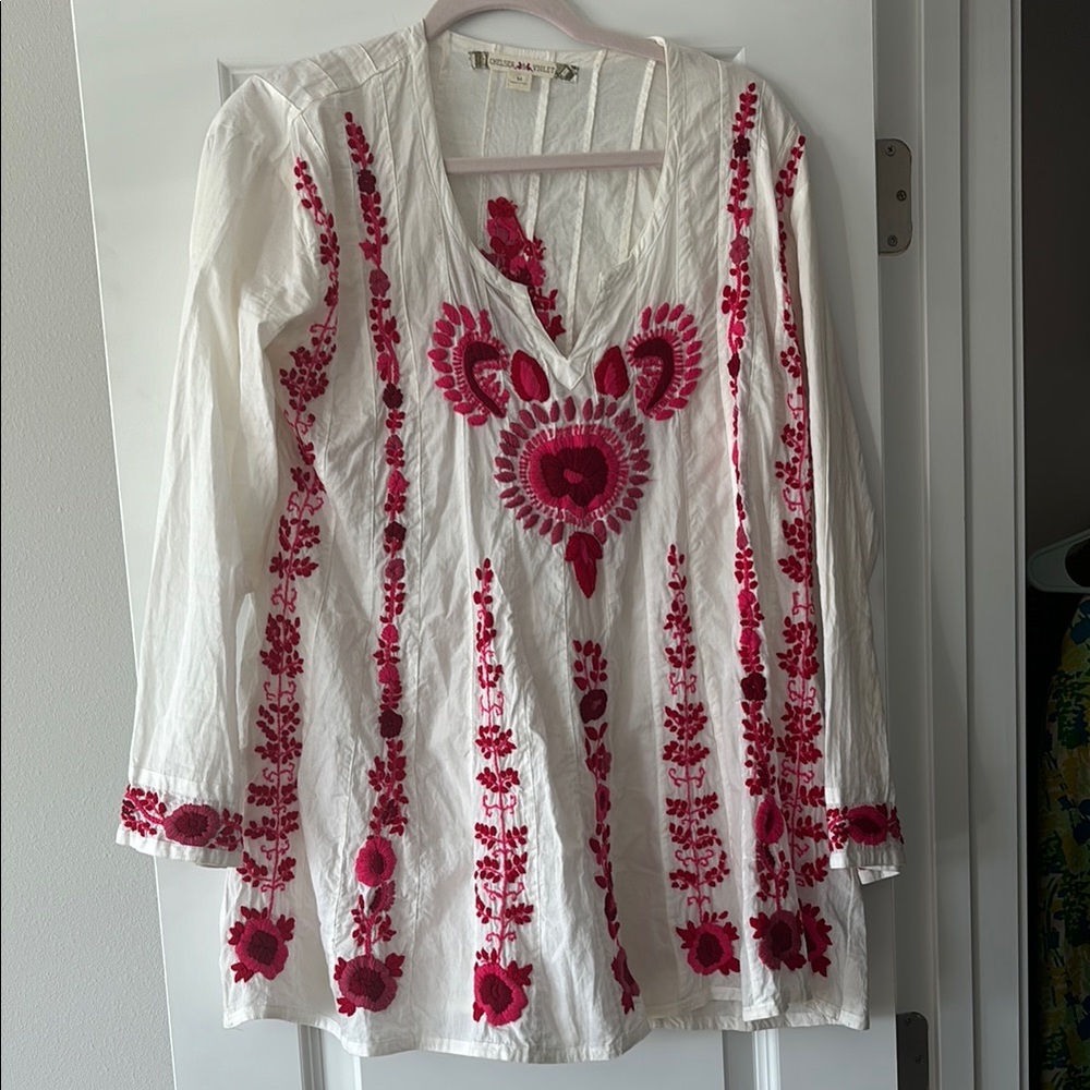 Chelsea & Violet White Blouse
